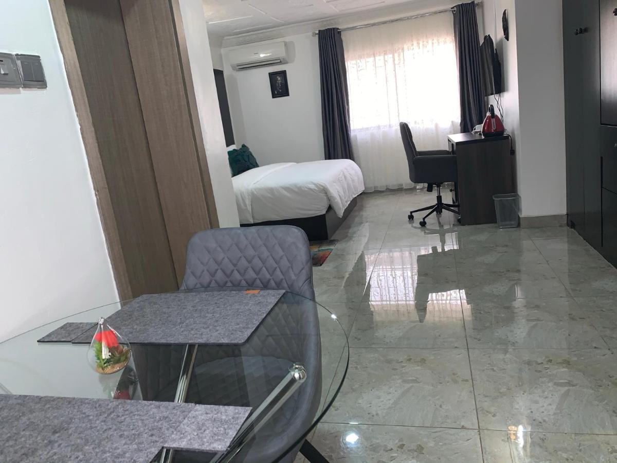 Urban Rootz Hotel Abuja Exterior photo