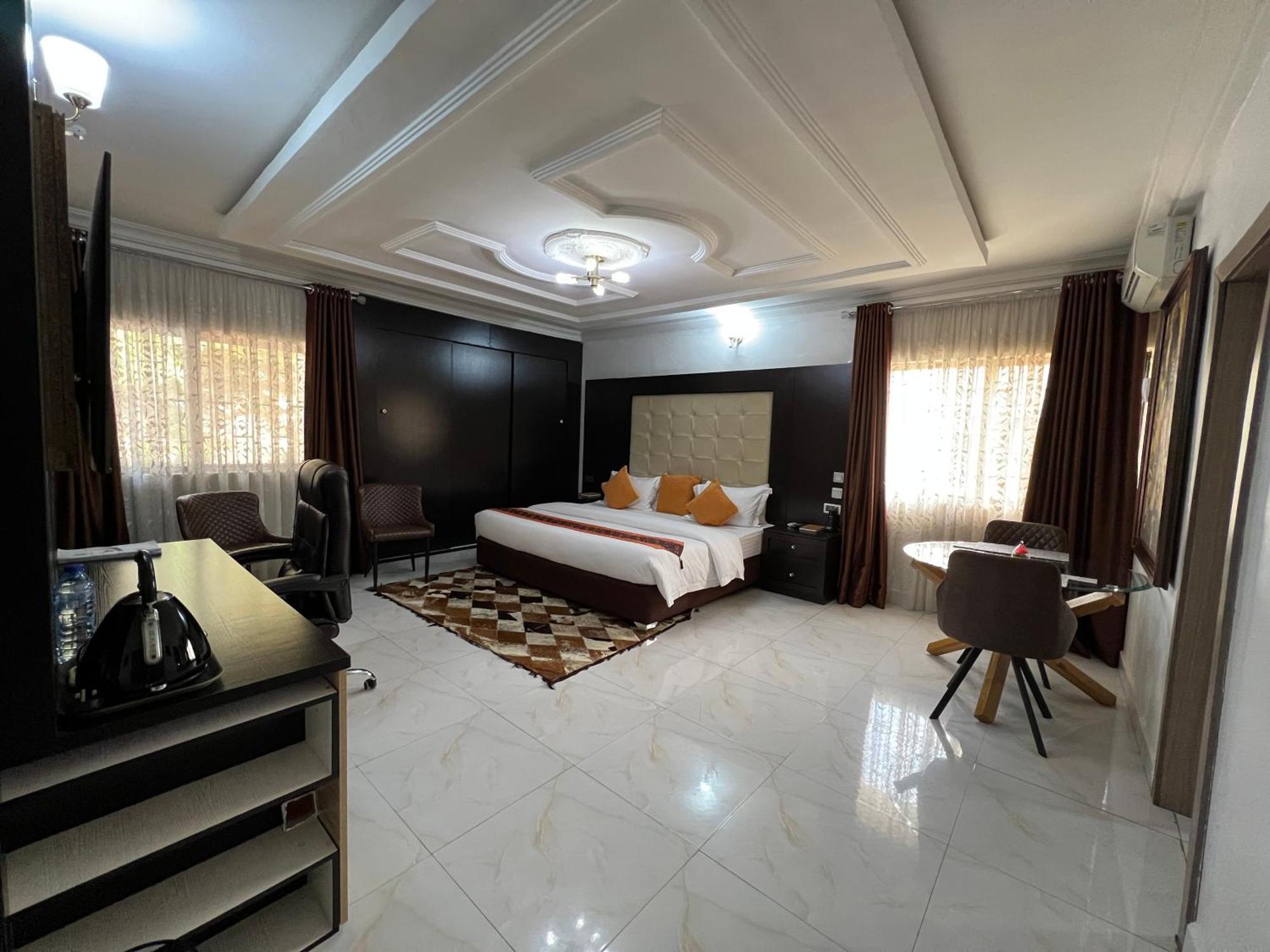 Urban Rootz Hotel Abuja Exterior photo